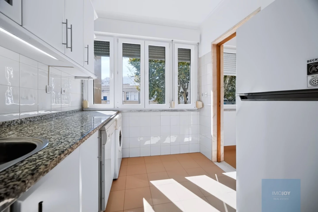 Apartamento T2 para Venda em Algés, Linda-A-Velha e Cruz Quebrada-Dafundo Foto 7
