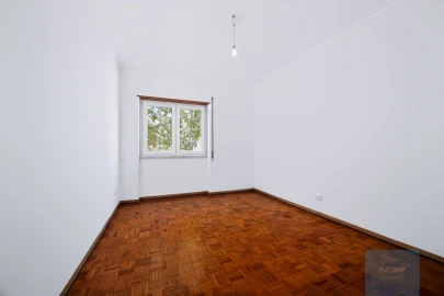 Apartamento T2 para Venda em Algés, Linda-A-Velha e Cruz Quebrada-Dafundo