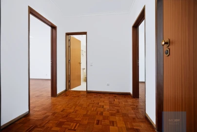 Apartamento T2 para Venda em Algés, Linda-A-Velha e Cruz Quebrada-Dafundo