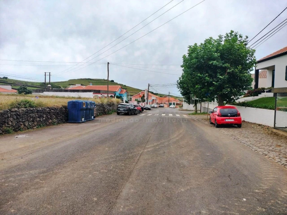 Garagem para Venda em Fonte do Bastardo Foto 4
