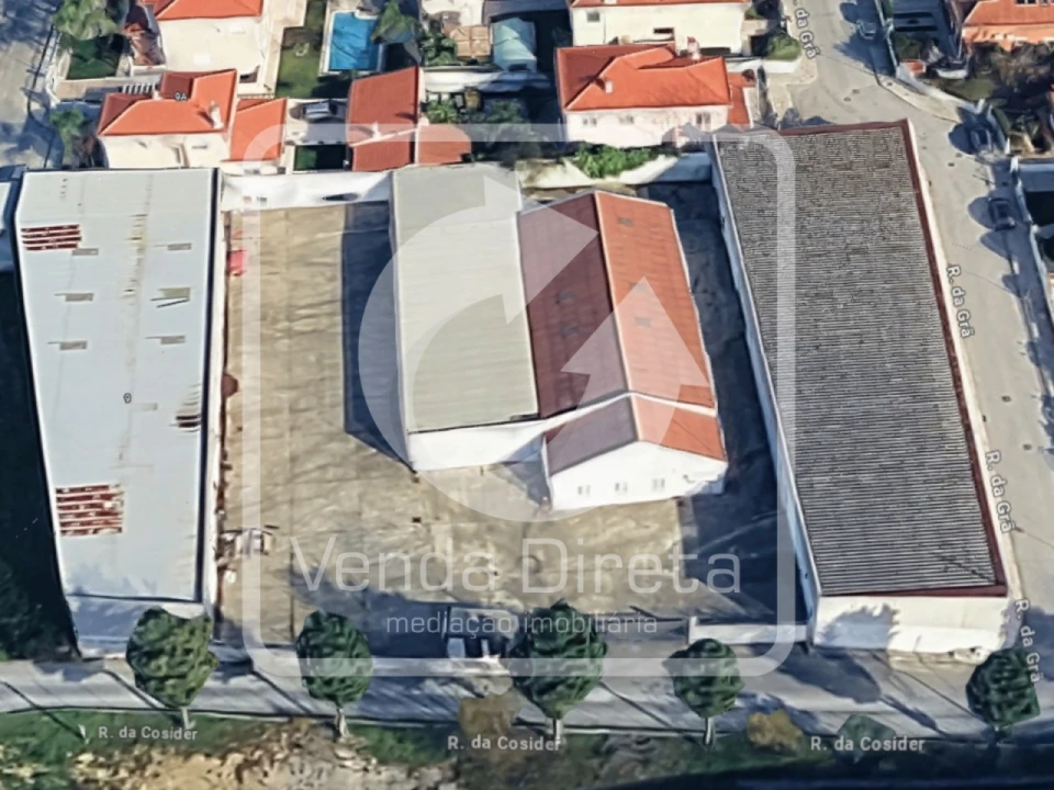 Armazém para Venda em Azeitão (São Lourenço e São Simão) Foto 1