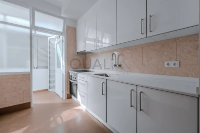 Apartamento T2 para Venda em Funchal (Se)