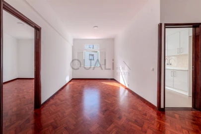 Apartamento T2 para Venda em Funchal (Se)