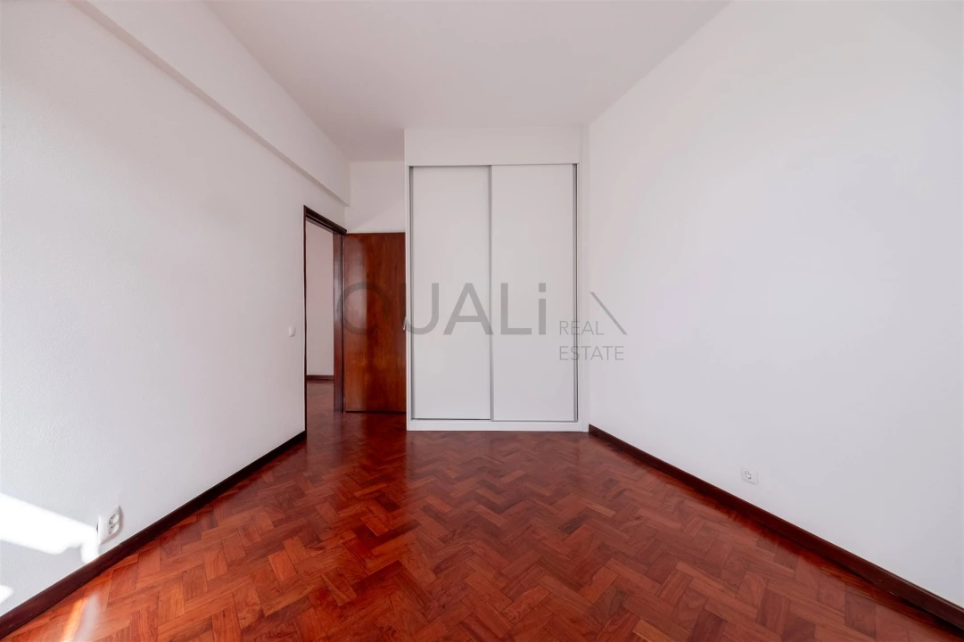 Apartamento T2 para Venda em Funchal (Se) Foto 9