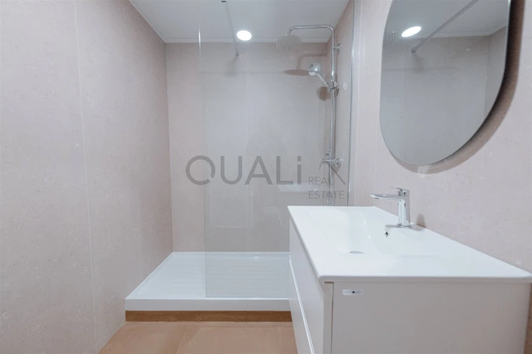Apartamento T2 para Venda em Funchal (Se) Foto 10