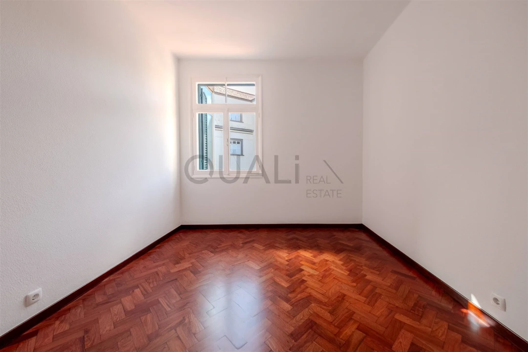 Apartamento T2 para Venda em Funchal (Se) Foto 5