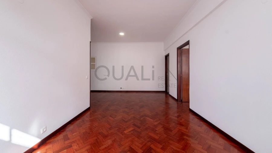 Apartamento T2 para Venda em Funchal (Se)