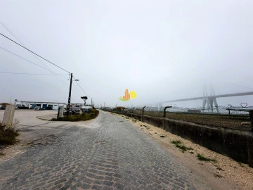 Armazém para Arrendamento em São Pedro