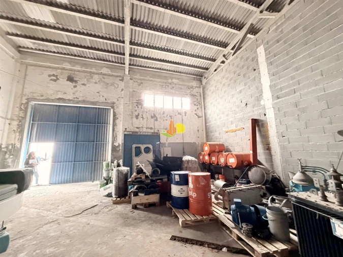 Armazém para Arrendamento em São Pedro Foto 6