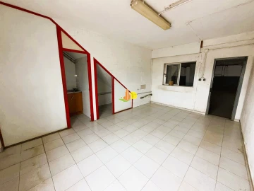Armazém para Arrendamento em São Pedro