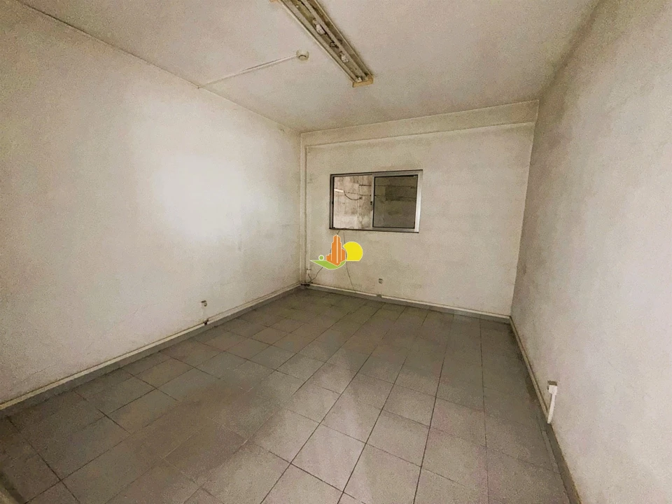 Armazém para Arrendamento em São Pedro Foto 17