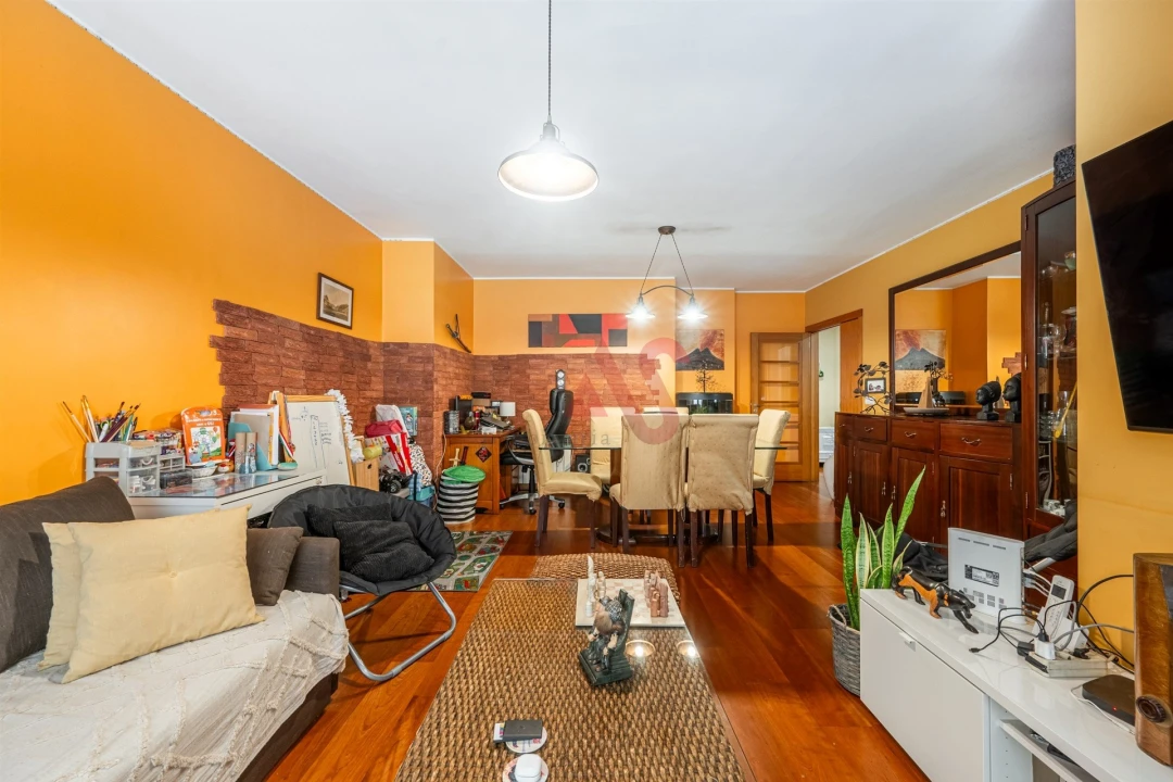 Apartamento T2 para Venda em Rio Tinto Foto 6