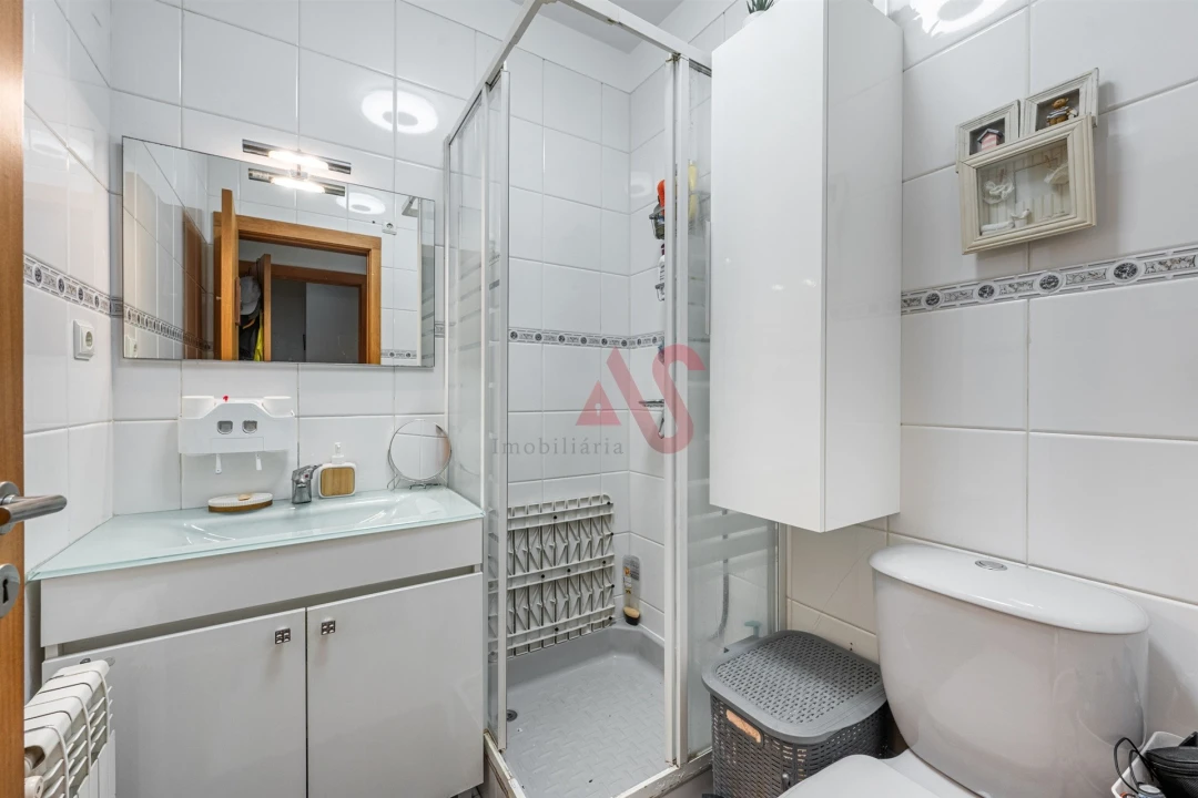 Apartamento T2 para Venda em Rio Tinto Foto 16