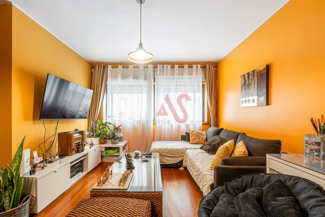 Apartamento T2 para Venda em Rio Tinto Foto 1