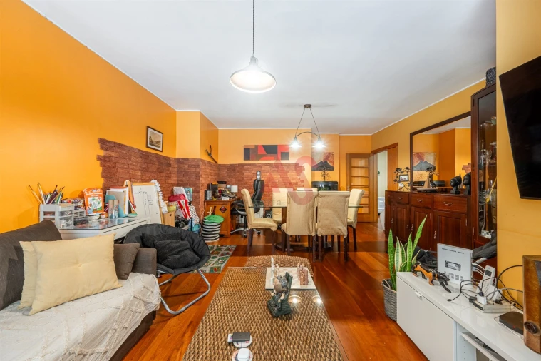 Apartamento T2 para Venda em Rio Tinto Foto 6