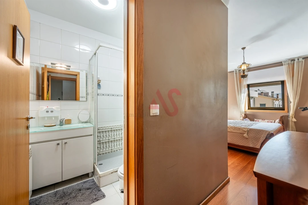 Apartamento T2 para Venda em Rio Tinto Foto 15