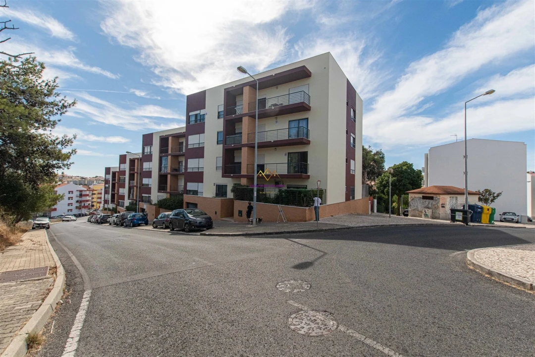 Apartamento T2 para Venda em Alcabideche Foto 4