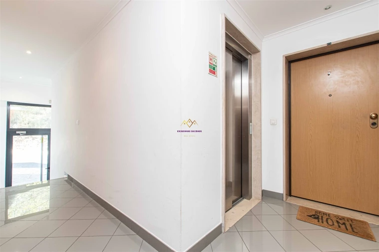 Apartamento T2 para Venda em Alcabideche Foto 27