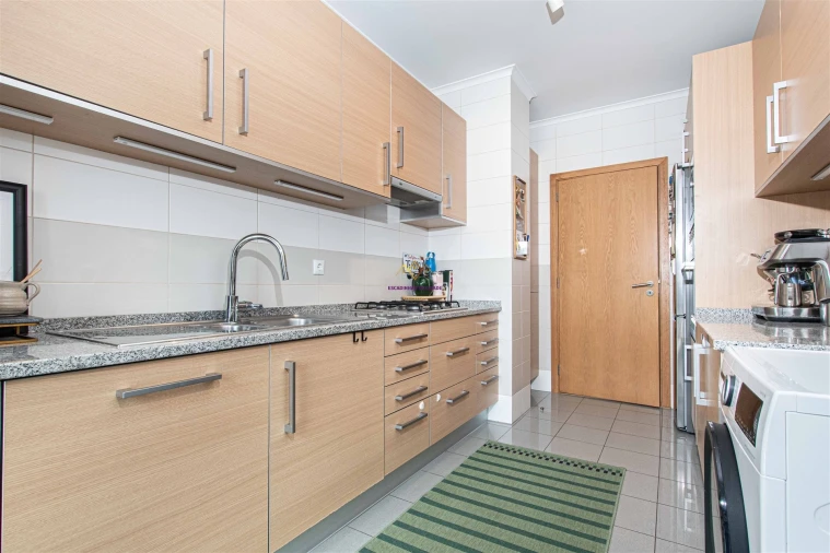 Apartamento T2 para Venda em Alcabideche Foto 14