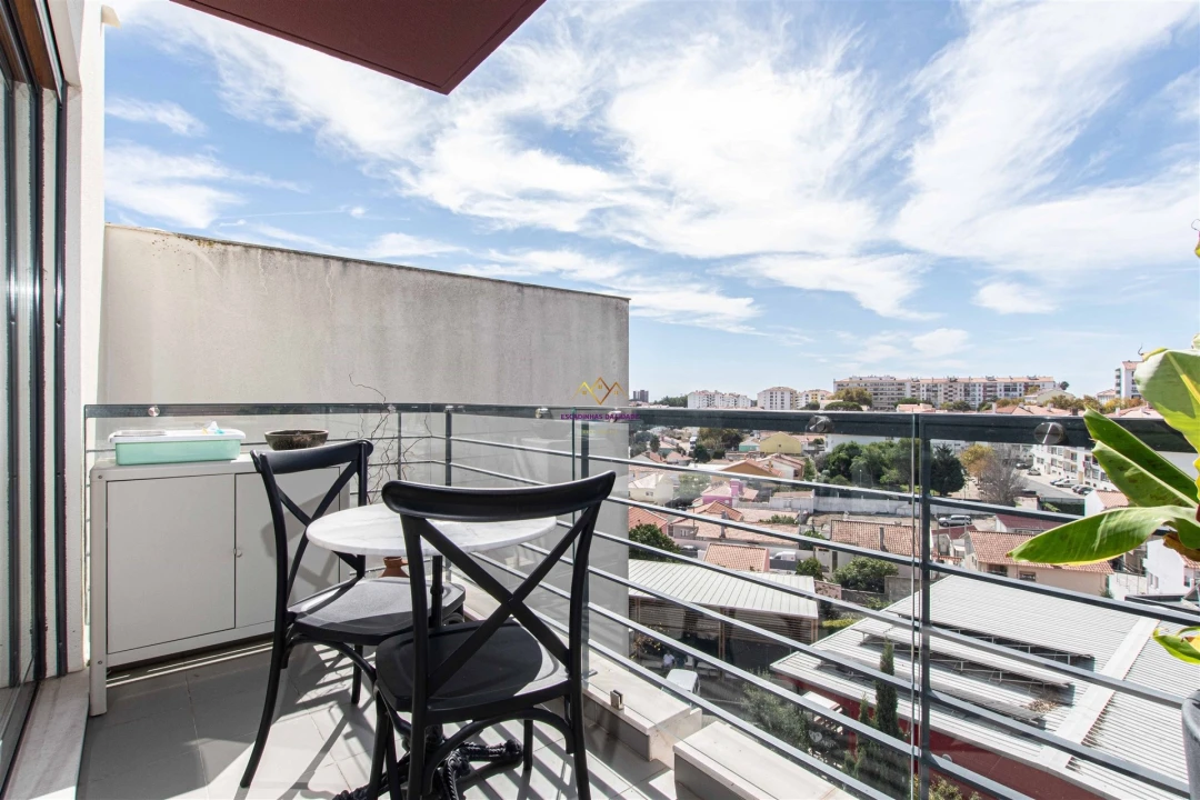Apartamento T2 para Venda em Alcabideche Foto 11