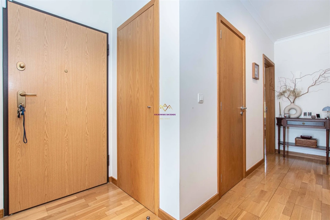 Apartamento T2 para Venda em Alcabideche Foto 16
