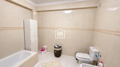 Apartamento T3 para Venda em Peso da Régua e Godim