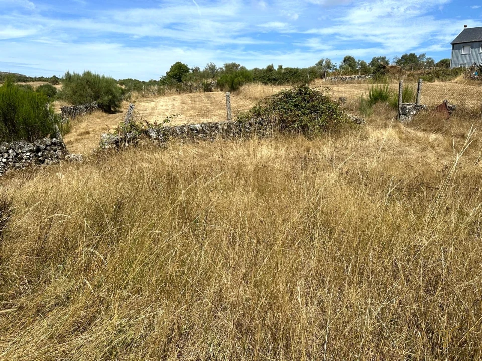 Moradia T2 para Venda em Castro Laboreiro e Lamas de Mouro Foto 18