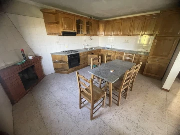Moradia T3 para Venda em Melo e Nabais