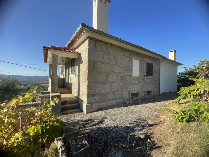 Moradia T3 para Venda em Melo e Nabais Foto 4