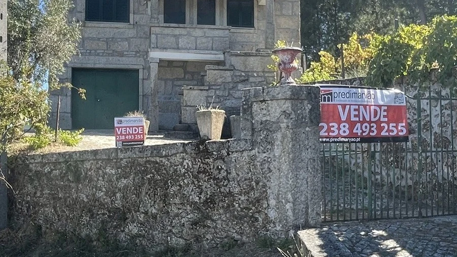 Moradia T3 para Venda em Melo e Nabais