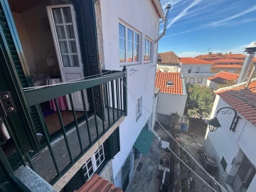 Moradia T2 para Venda em Gouveia (São Pedro e São Julião)
