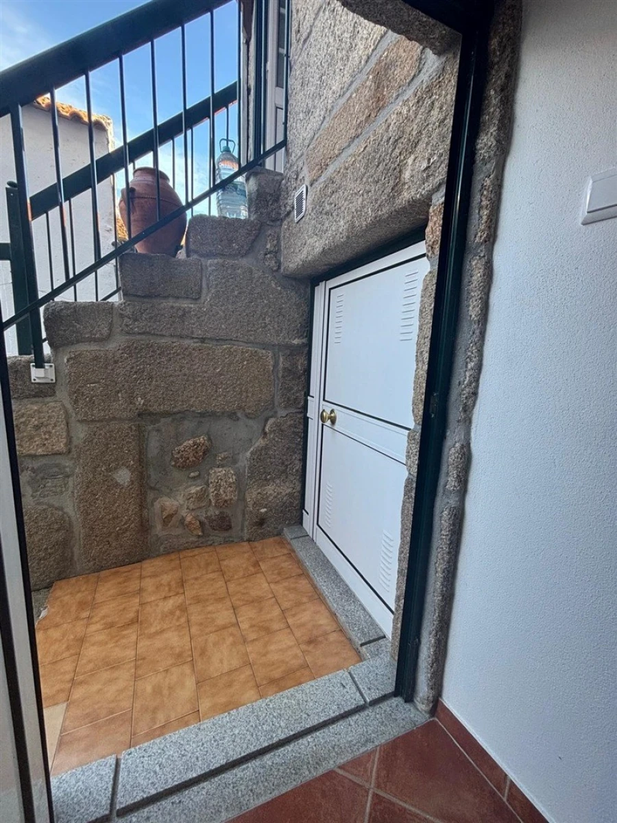 Moradia T2 para Venda em Gouveia (São Pedro e São Julião) Foto 4
