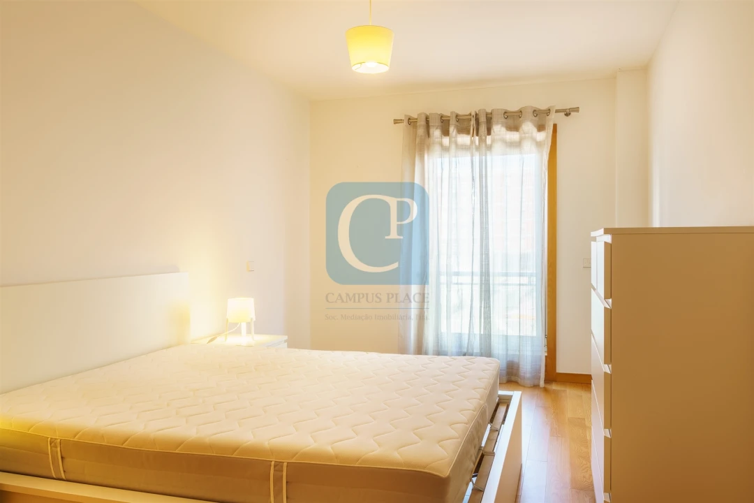 Apartamento T1 para Arrendamento em Paranhos Foto 18