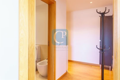 Apartamento T1 para Arrendamento em Paranhos