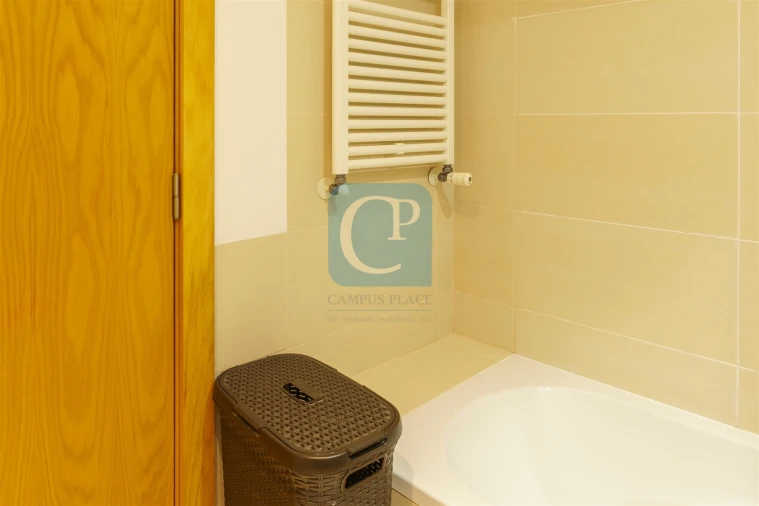 Apartamento T1 para Arrendamento em Paranhos Foto 28