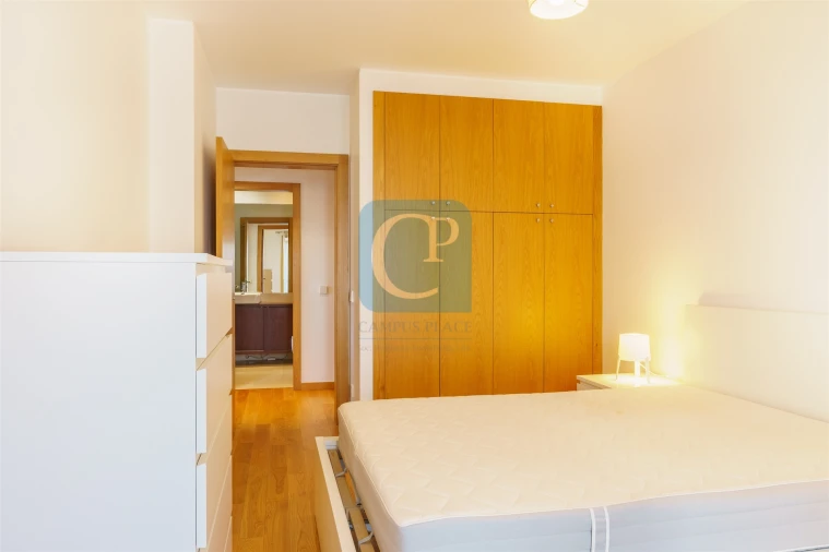 Apartamento T1 para Arrendamento em Paranhos Foto 23