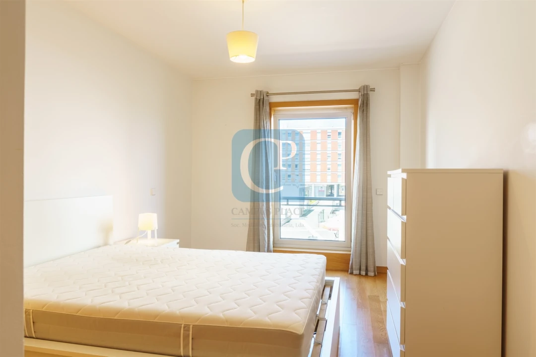 Apartamento T1 para Arrendamento em Paranhos Foto 22