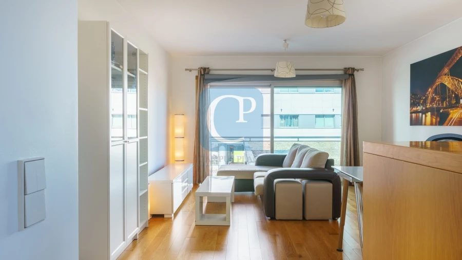 Apartamento T1 para Arrendamento em Paranhos