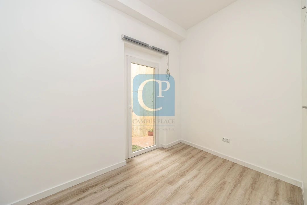 Moradia T2 para Arrendamento em Paranhos Foto 17