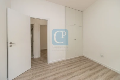 Moradia T2 para Arrendamento em Paranhos