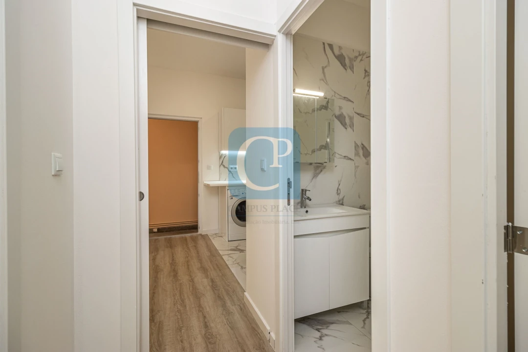 Moradia T2 para Arrendamento em Paranhos Foto 18