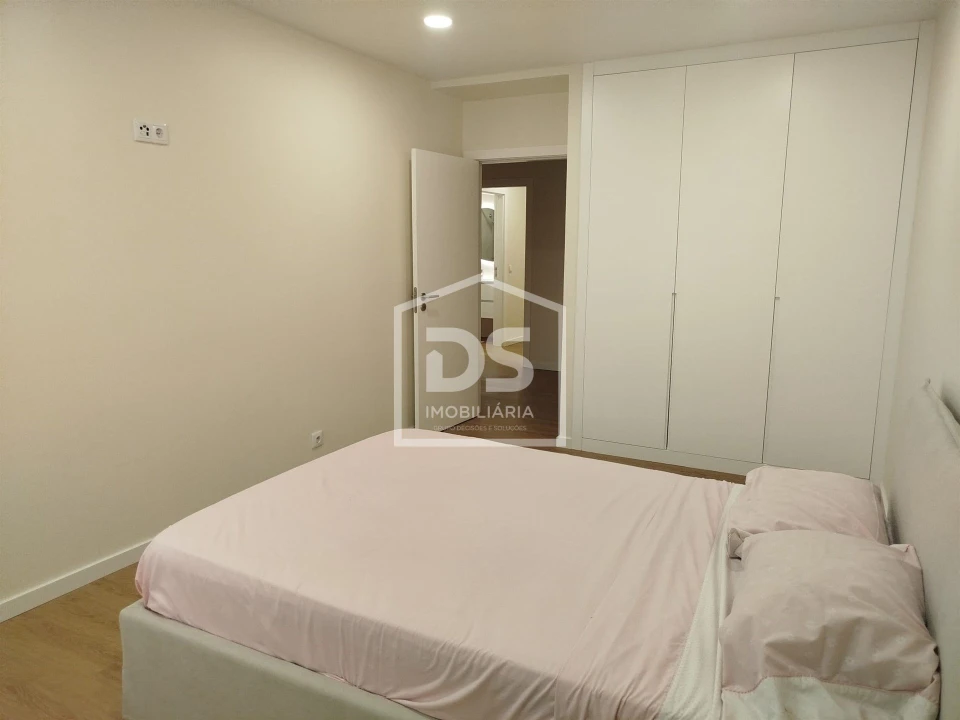 Apartamento T5 para Venda em Viseu Foto 25