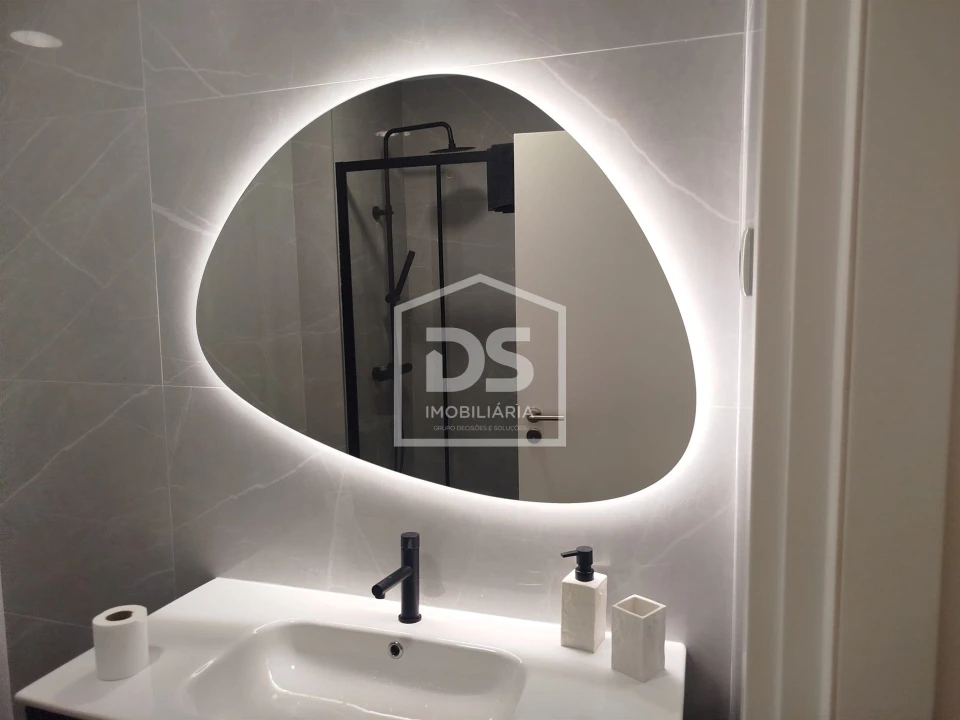 Apartamento T5 para Venda em Viseu Foto 40