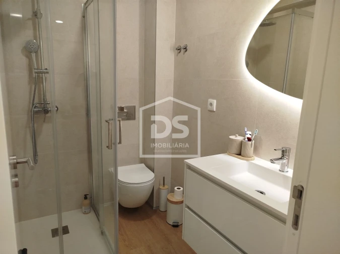 Apartamento T5 para Venda em Viseu Foto 26