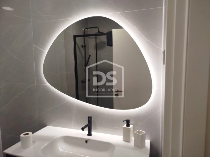 Apartamento T5 para Venda em Viseu Foto 40