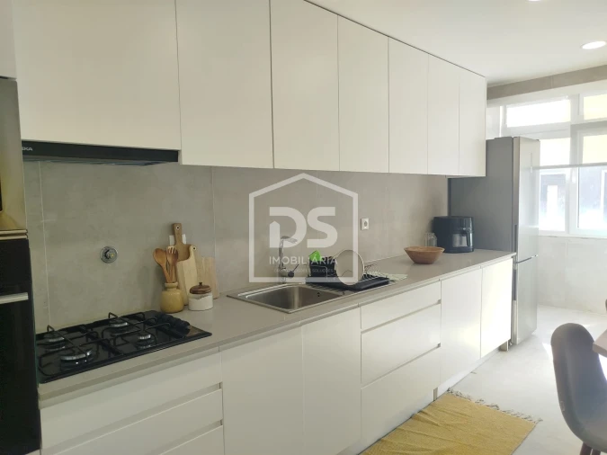 Apartamento T5 para Venda em Viseu Foto 10
