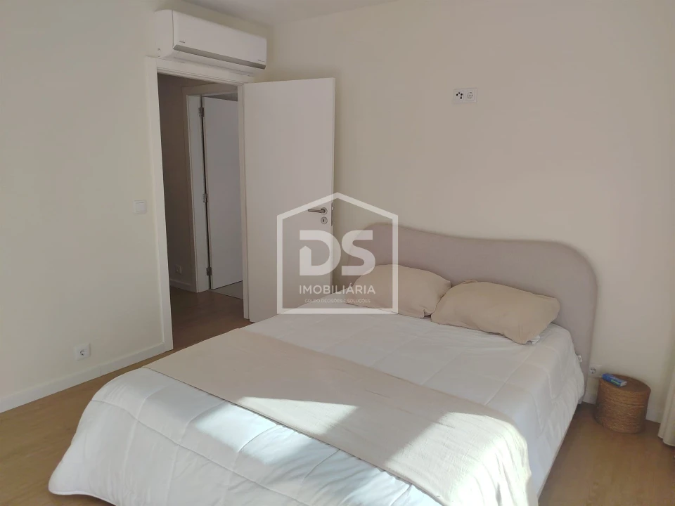Apartamento T5 para Venda em Viseu Foto 3