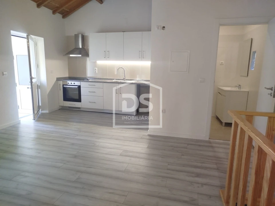 Moradia T1 para Venda em Currelos, Papízios e Sobral Foto 5