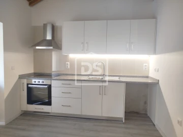 Moradia T1 para Venda em Currelos, Papízios e Sobral