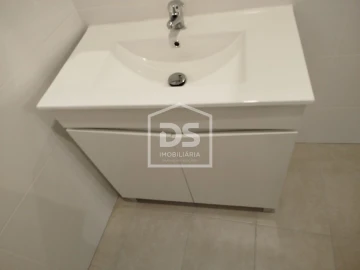 Moradia T1 para Venda em Currelos, Papízios e Sobral